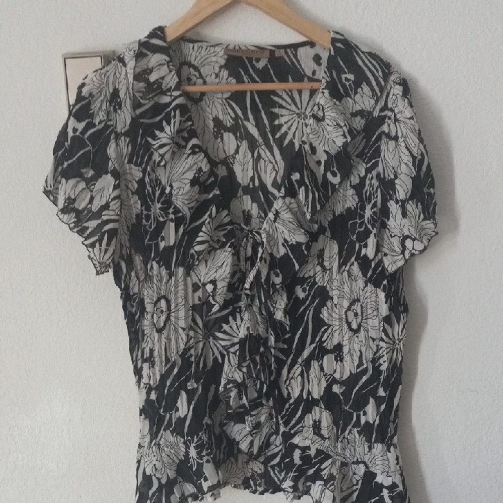 Notations Black and White Floral Sheer Ruffle Blouse 1X